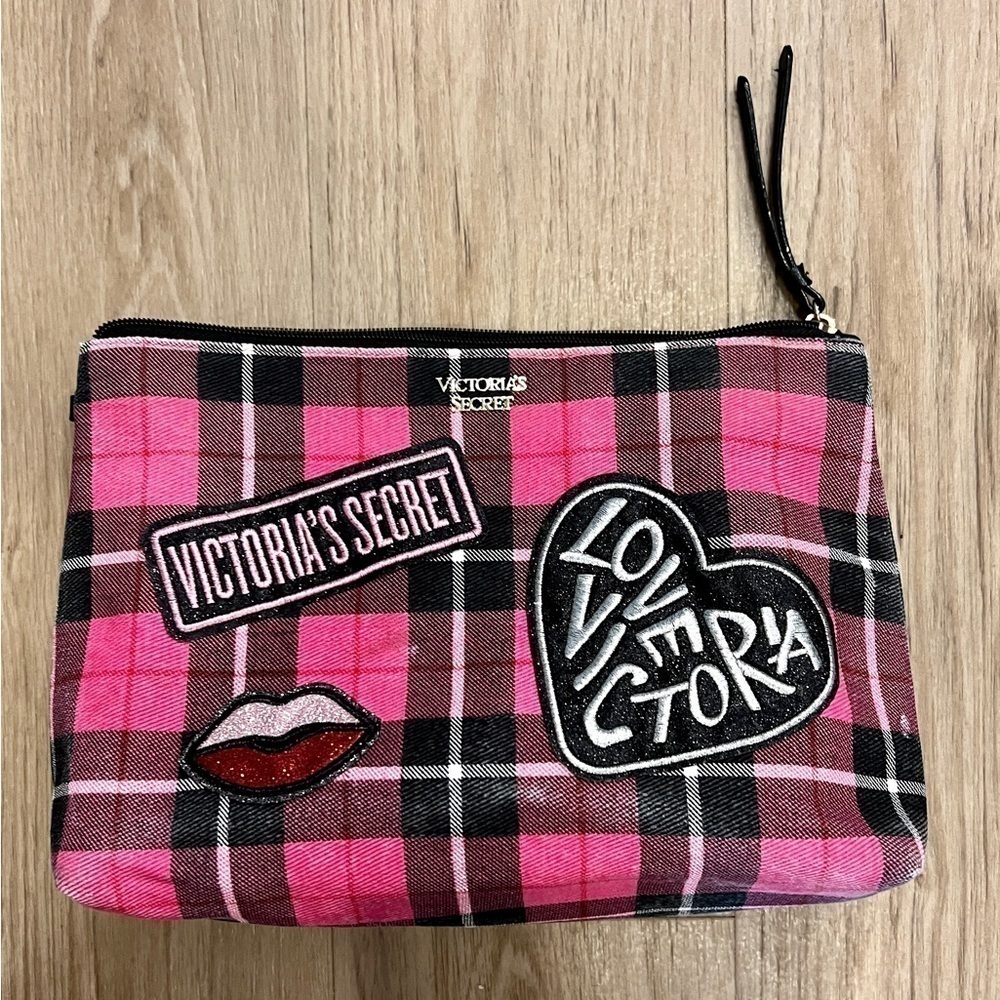 VICTORIA'S SECRET Valentine's Day Pink Black Plaid Cosmetic Make Up Bag Patches